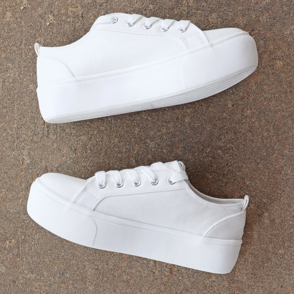 White Canvas sneakers - Picture 7 of 12
